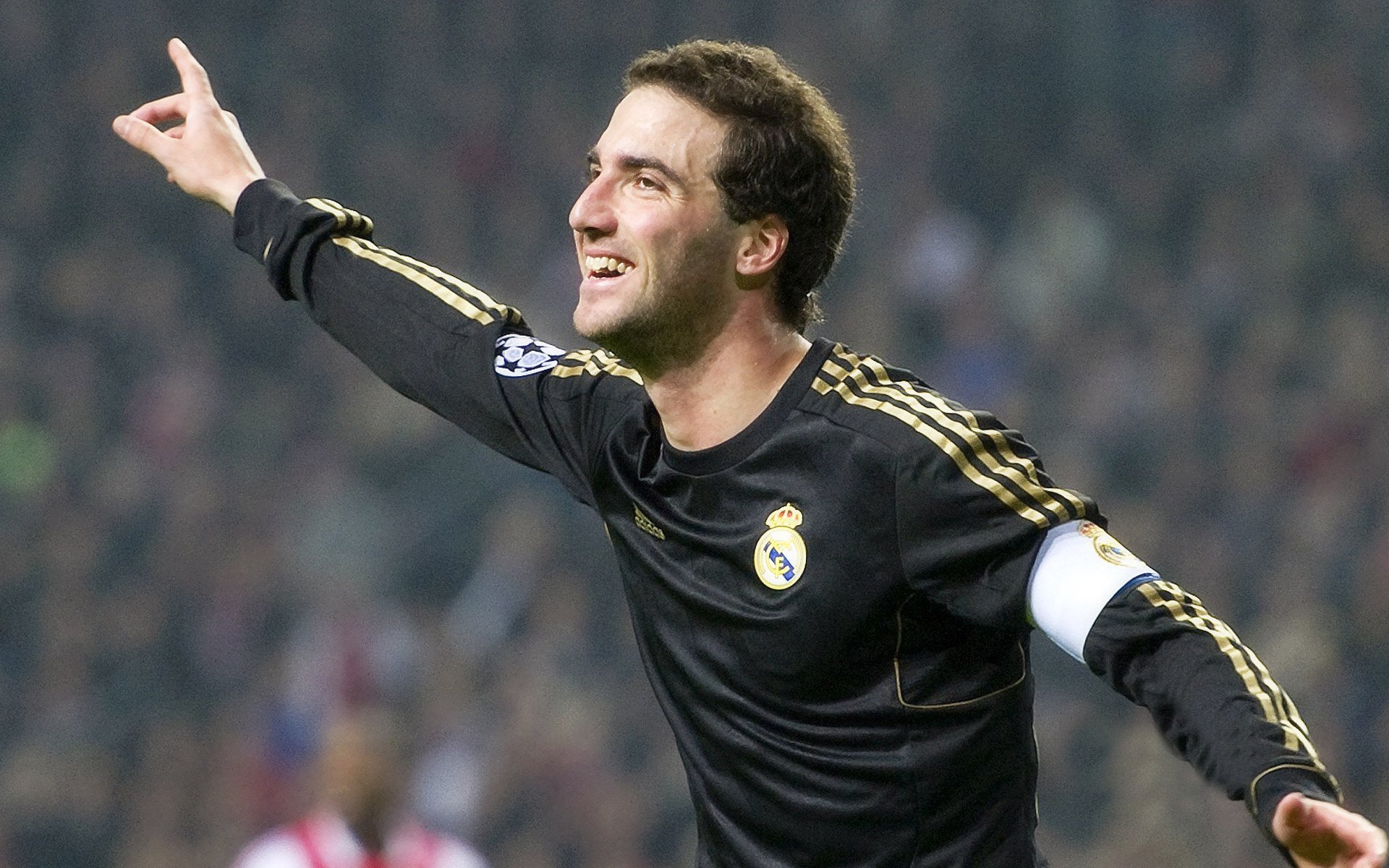 开云下载-冠军之路:冠军球队的五大战术分析,冠军实力